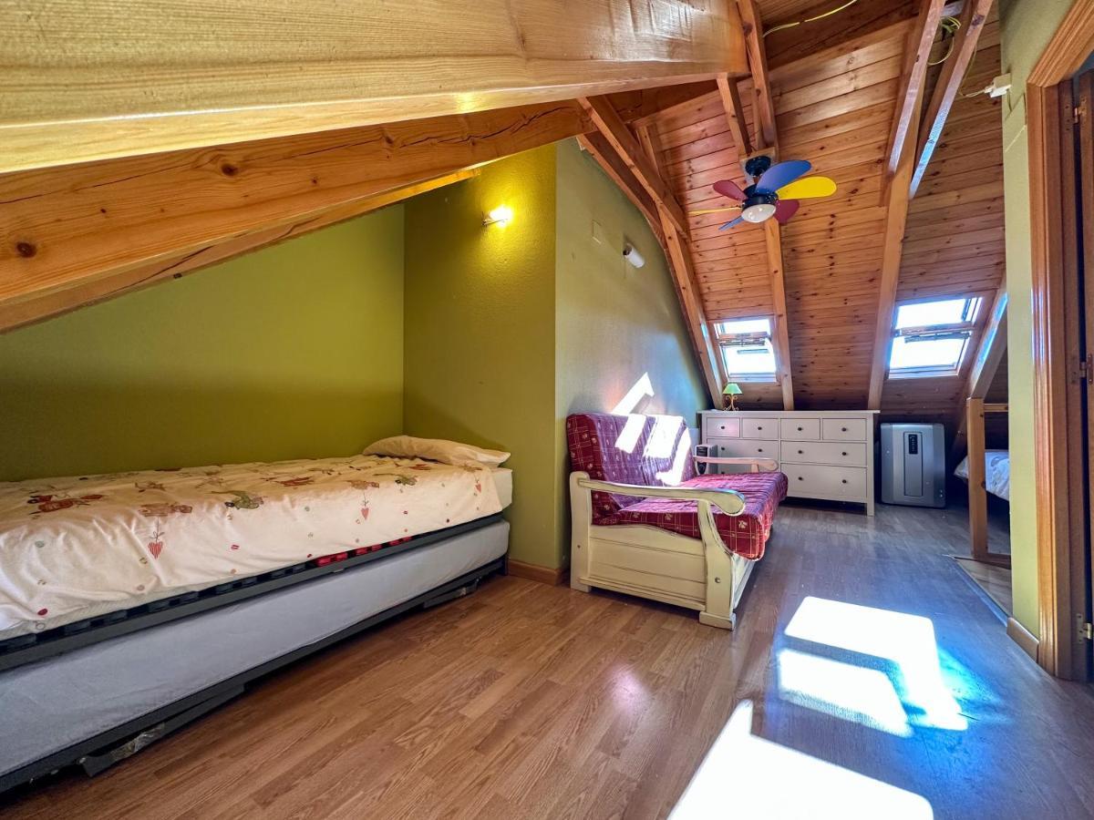 Acogedor Atico Duplex En El Centro En Biescas/4Pax Apartment Luaran gambar